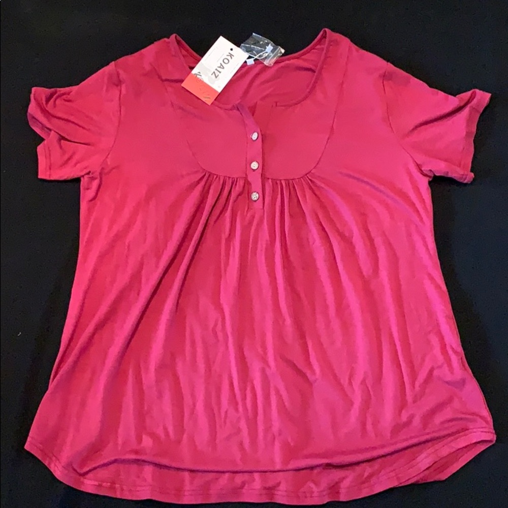 Maroon T shirt